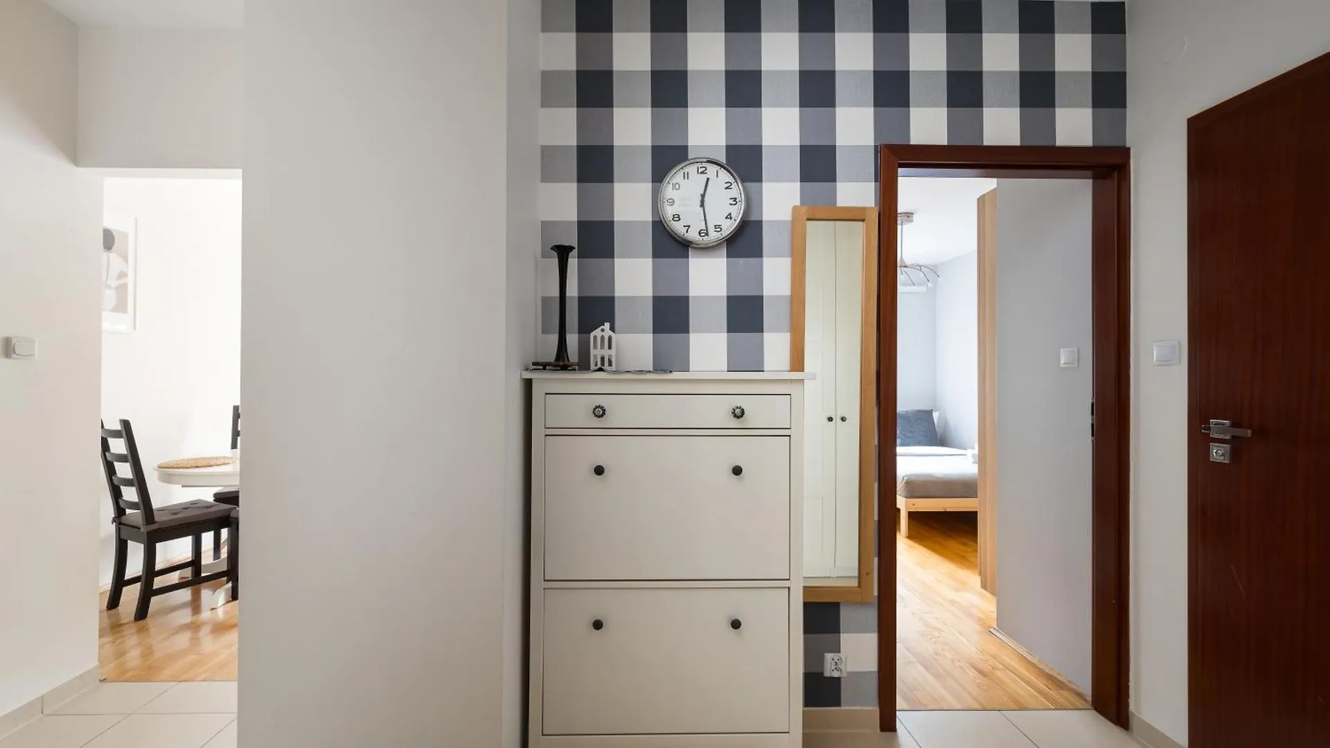Metro Ksiecia Janusza Cosy Apartment Warsaw